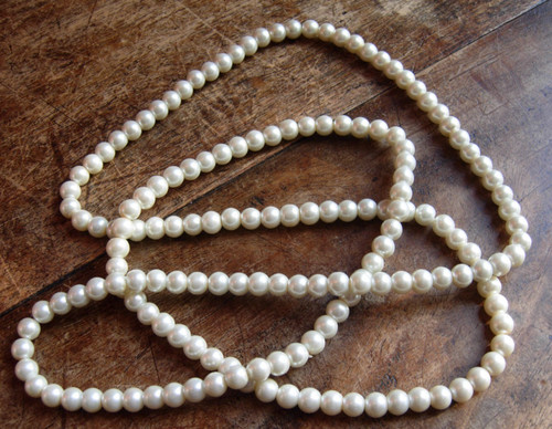 Long flapper 8mm pearl - , beaded