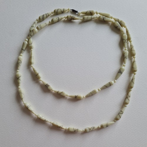 Stunning beige vintage glass - stunning,